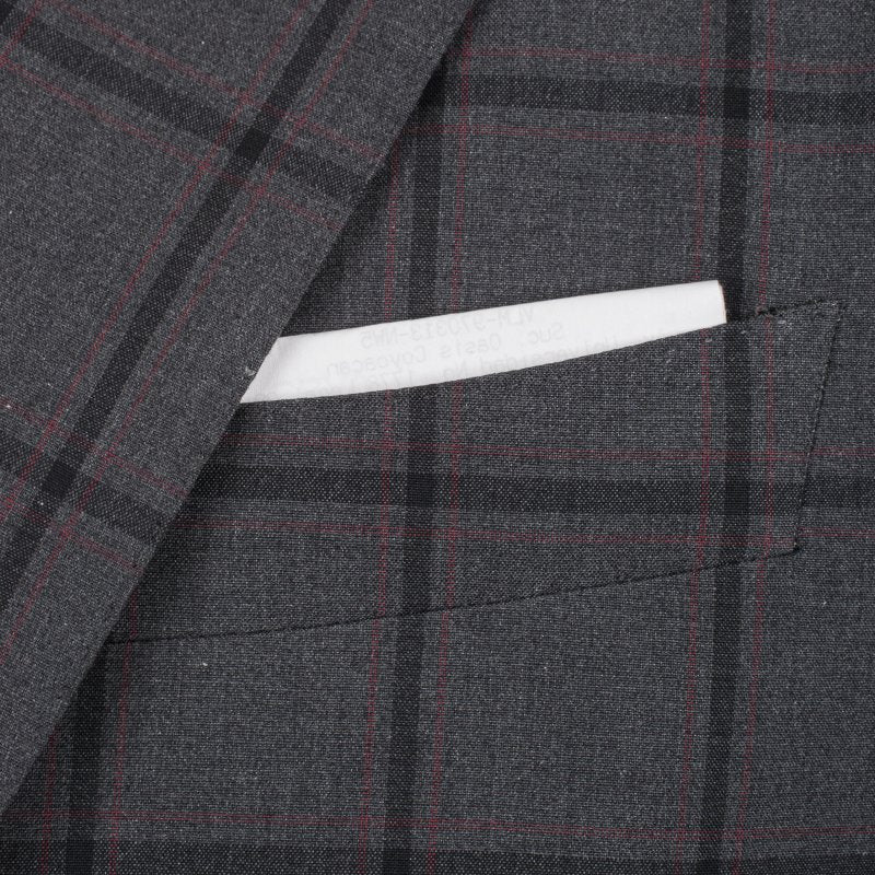 Traje Isaia