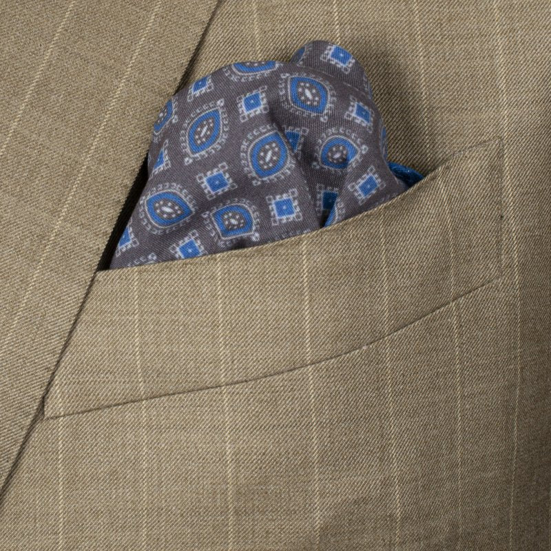Traje Isaia