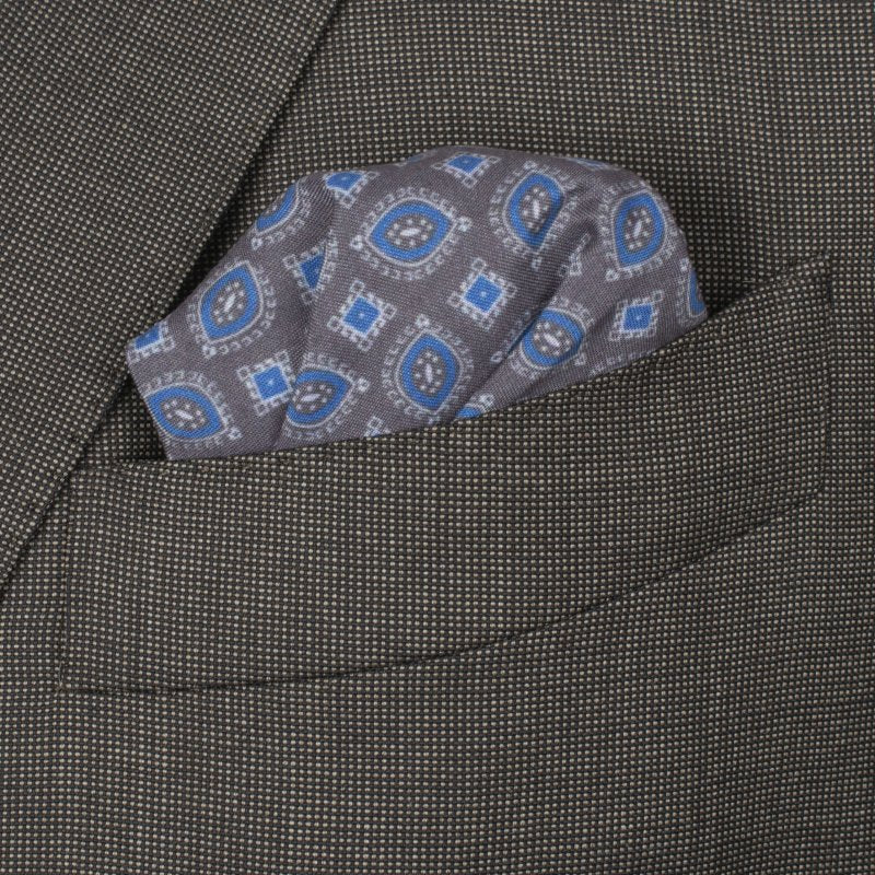 Traje Isaia