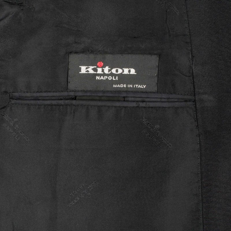 Smoking Kiton