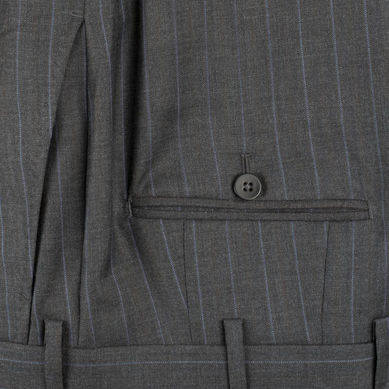 Traje Isaia