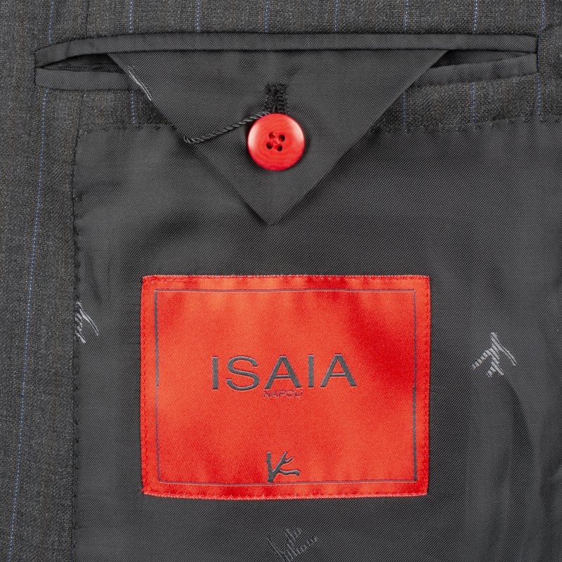 Traje Isaia