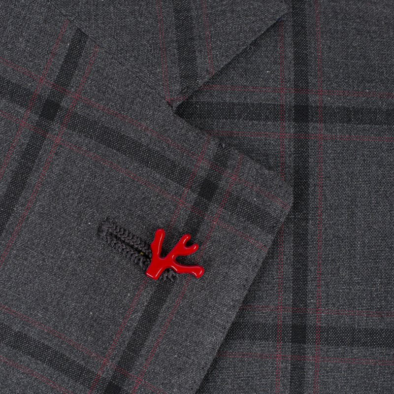 Traje Isaia