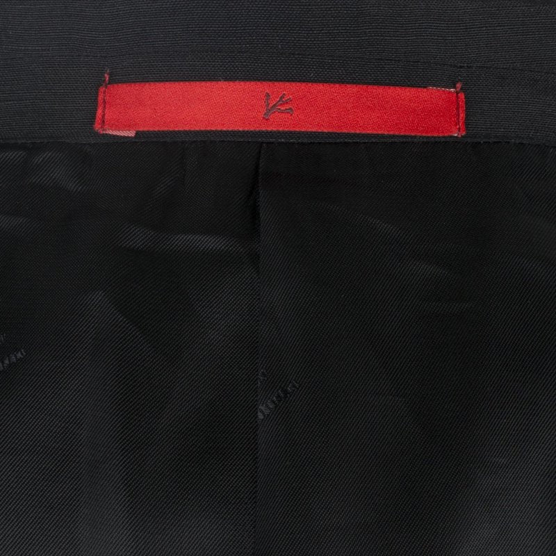 Traje Isaia