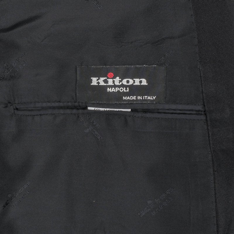 Smoking Kiton