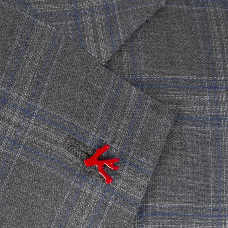 Traje Isaia